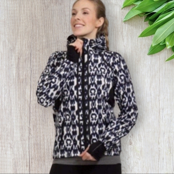 lululemon athletica Jackets & Blazers - Lululemon Willpower Sprinkler Ikat Downtime Jacket Special Edition Size 6
